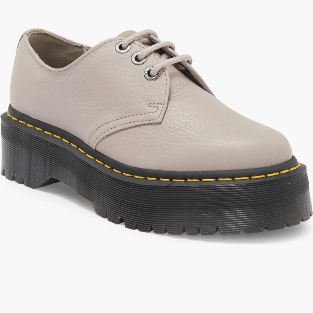 Dr. Martens Quad II Platform Derby Oxford Shoes, Womens Size 8, Vintage Taupe